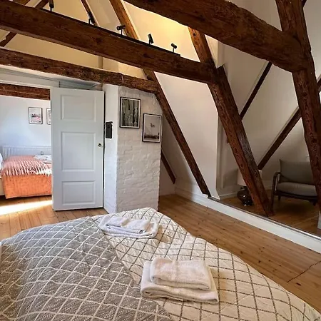 Carolinas - Gammel 2 Copenhague